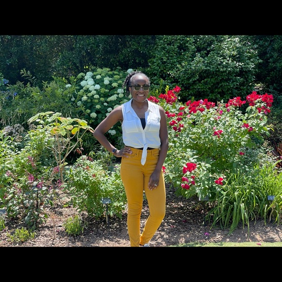 Yellow Universal Thread Jeans - Picture 4 of 4